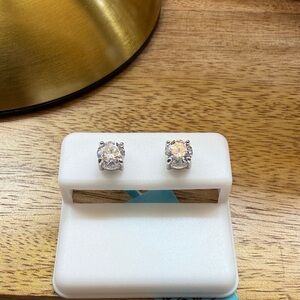 Elegant Sterling Silver 6mm 1.50 CTW Moissanite Stud Earrings